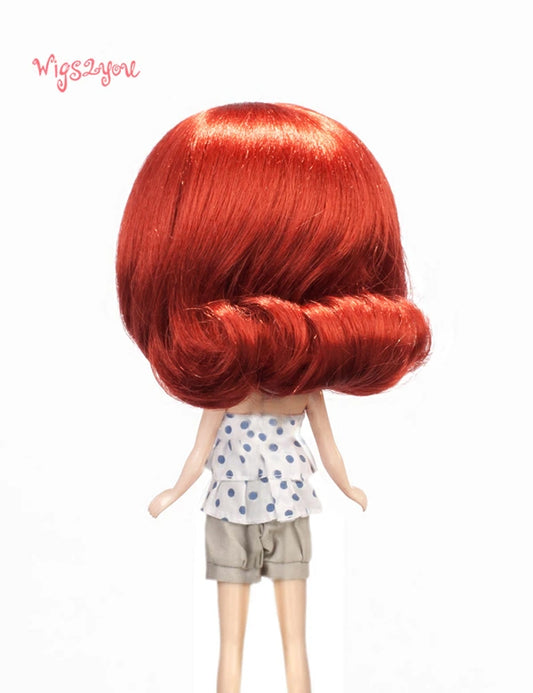 素晴らしいボブカットの短いドールウィッグ B-139 肩までの長さで、柔らかい角度のカールインが、スタイルを円形に整える特徴があります