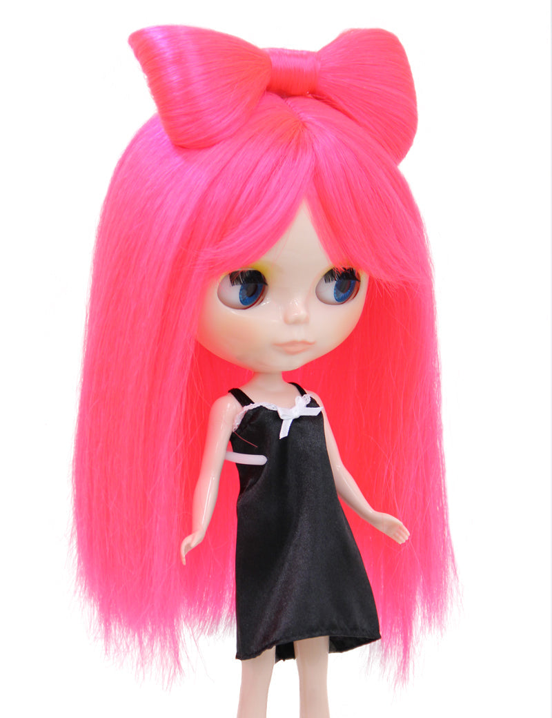 レディ・ガガ風のドールウィッグ B-157 トップに大きなリボン、滑らかな長いストレートヘア、ふんわりとした外観とフィール