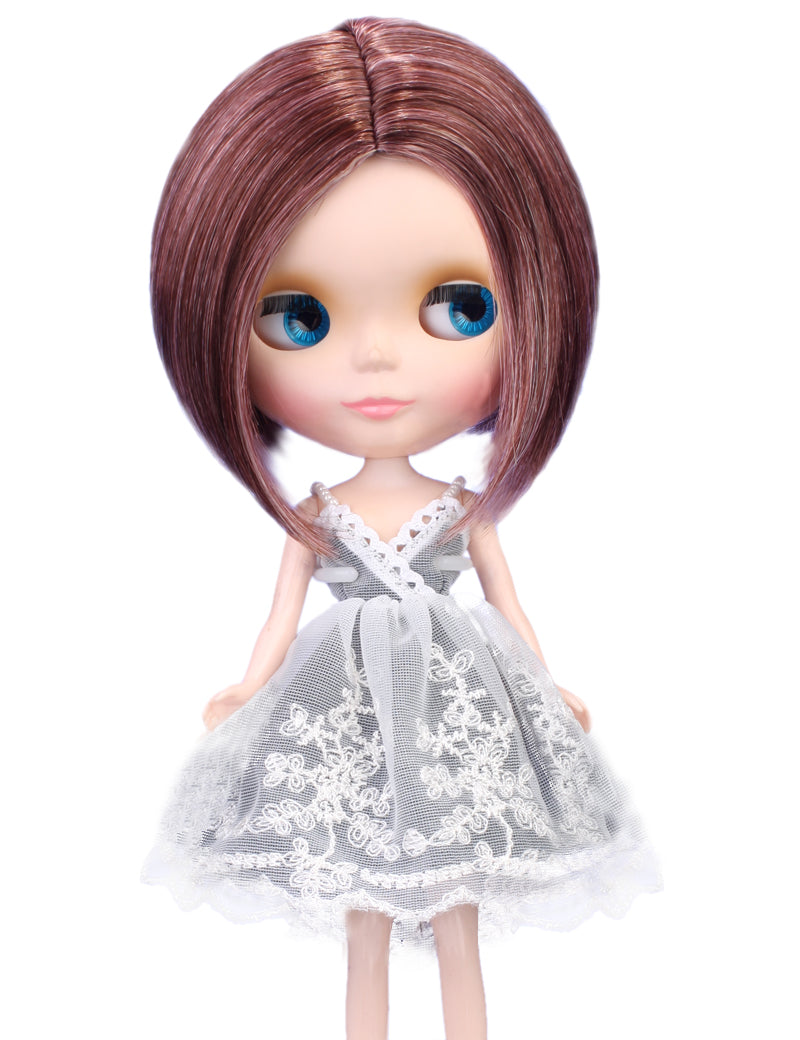 センターパートのワンレングスのボブスタイルの人形のウィッグ B-123、ロマンチックで素晴らしく、全体のスタイルを完璧に表現します