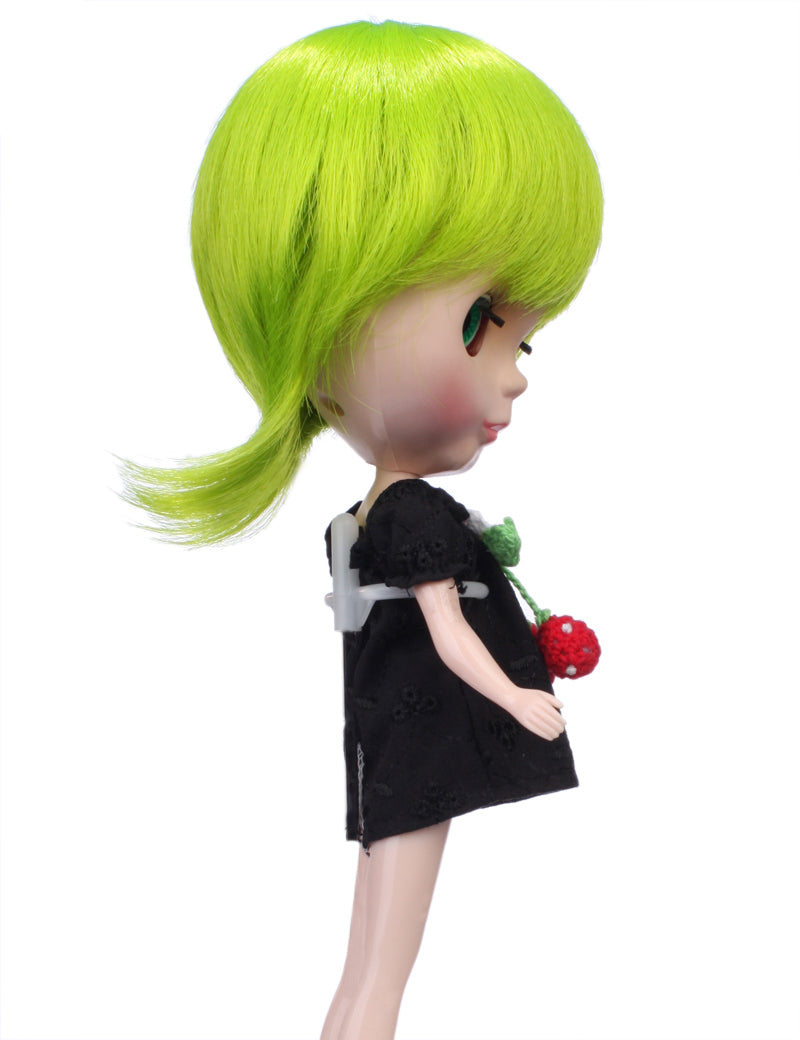 外向きのウェーブのあるカシュアルなショートヘアスタイルの人形のウィッグ B-126、柔らかい髪の毛を明るくする、このスタイルの主な目的