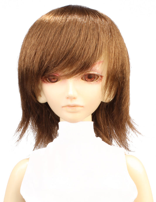 ナチュラルなストレートのショートスタイルの人形のウィッグ W-688 アウトワードウィスピーカール ライトブラウンの色