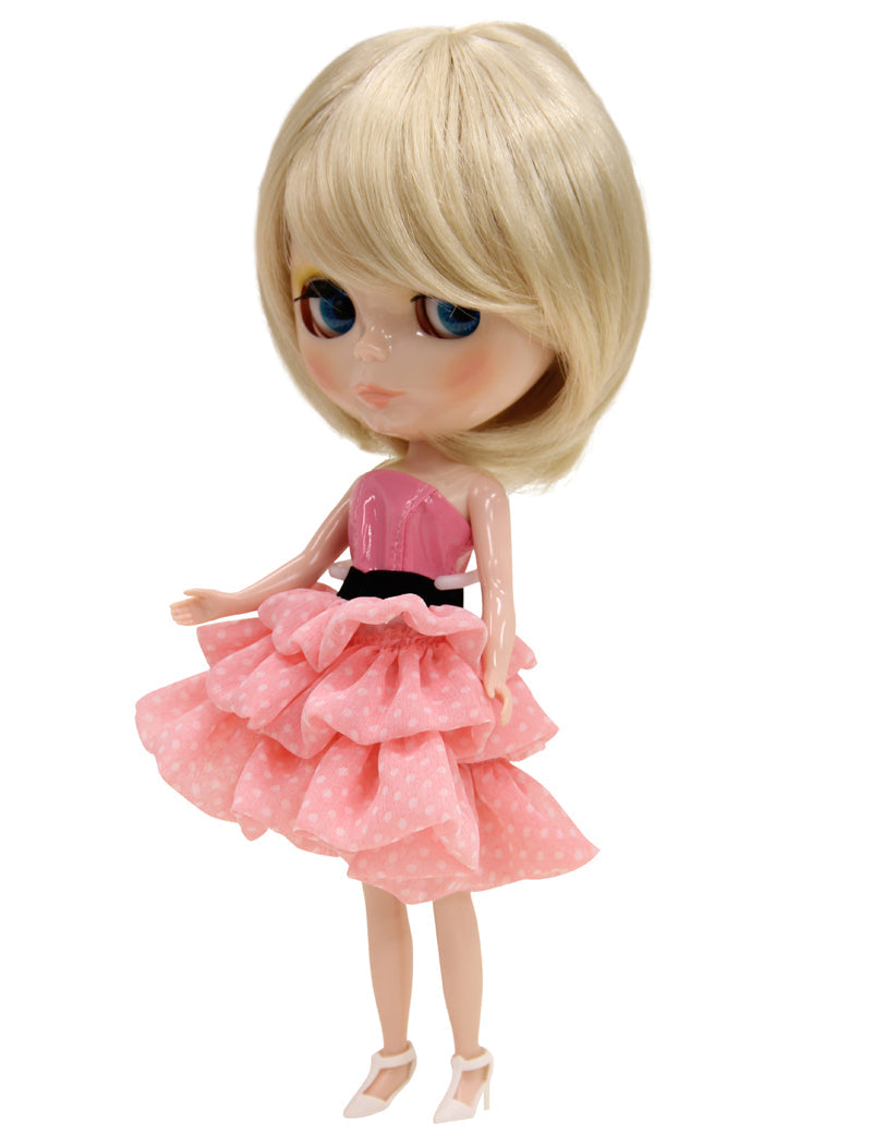 ミディアムストレート シルキーヘアスタイルのドールウィッグ B-188 魅惑 ドール愛好家とコレクターのための可愛いウィッグスタイルの宇宙を描いた写真の旅