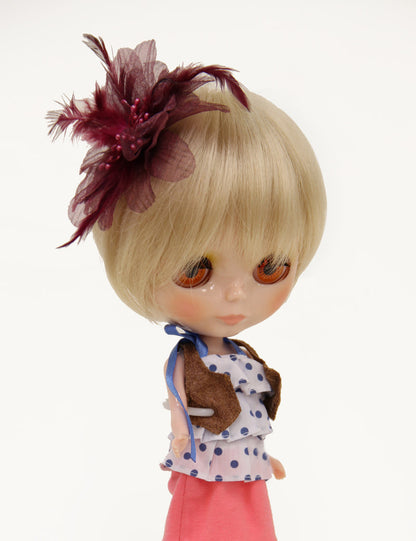 ショートドールウィッグエレガンス 驚くべきウィッグであなたのドールのルックを引き上げる アクセサリーは含まれていません B-167