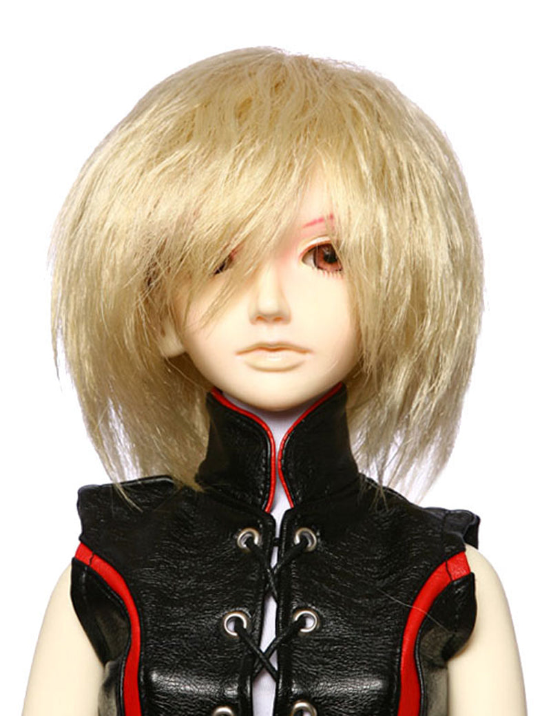 ジャギーカットスタイル、レイヤースタイル、豊富なシェイプを持つ人形のウィッグ W-608、ルースウェービーなヴォリュームのテクスチャが美しく見えます。