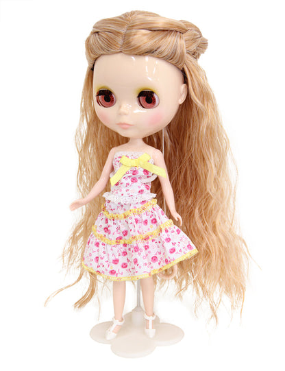 ロングドールウィッグ B-195 かわいいウィッグのスタイル、色、テクスチャの入り組んだ世界を発見し、あなたの愛するドールの真のポテンシャルを解き放つ