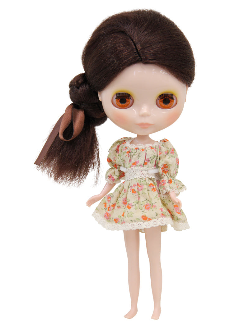 ミディアムドールウィッグ B-186 アドルンメント ミニチュアの傑作を作成し、あなたのドールに無限の魅力と楽しい可愛らしさを吹き込む