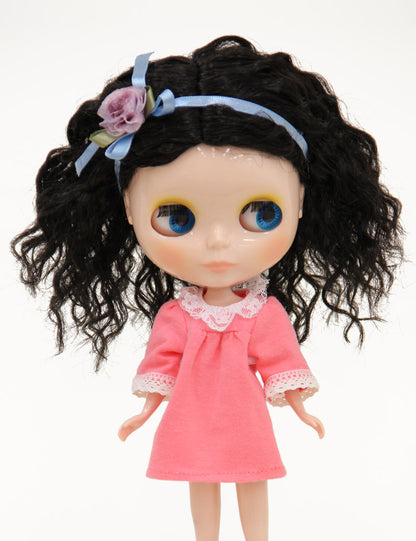 ロングカーリー ドールウィッグの秘密を解き明かす ドールウィッグの専門家のヒントとテクニック アクセサリーは含まれていません B-169