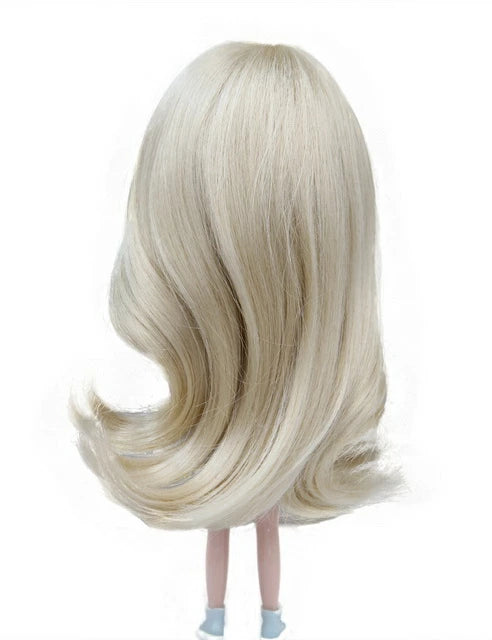 滑らかでシンプルなファンタスティックウェーブのドールウィッグ B-149 端にウェーブがあり、動きを示すのに完璧です