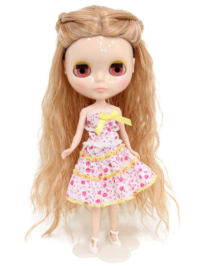 ロングドールウィッグ B-195 かわいいウィッグのスタイル、色、テクスチャの入り組んだ世界を発見し、あなたの愛するドールの真のポテンシャルを解き放つ