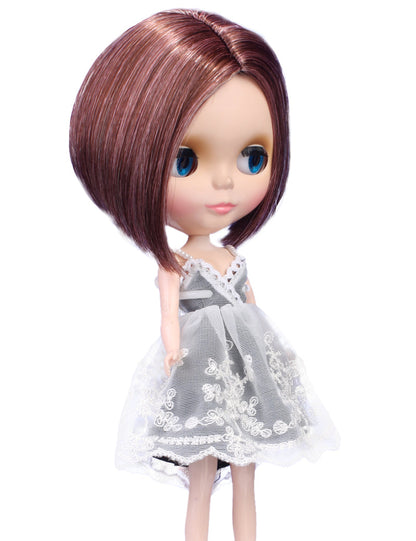 センターパートのワンレングスのボブスタイルの人形のウィッグ B-123、ロマンチックで素晴らしく、全体のスタイルを完璧に表現します