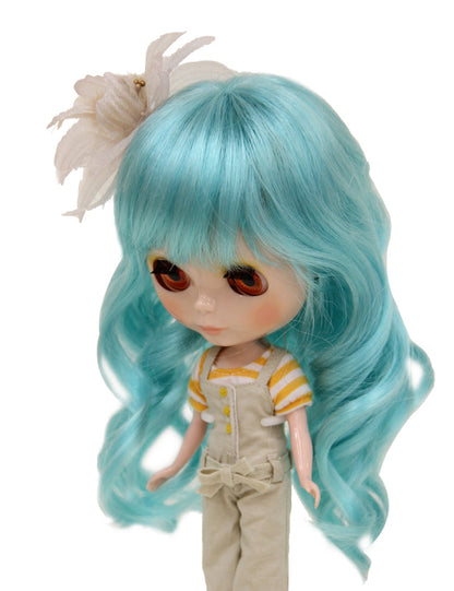 ロングカーリー ドールウィッグの究極ガイド B-172 エレガンス お気に入りのドールのための愛らしいスタイルの多様なスペクトルを探求 アクセサリーは含まれていません