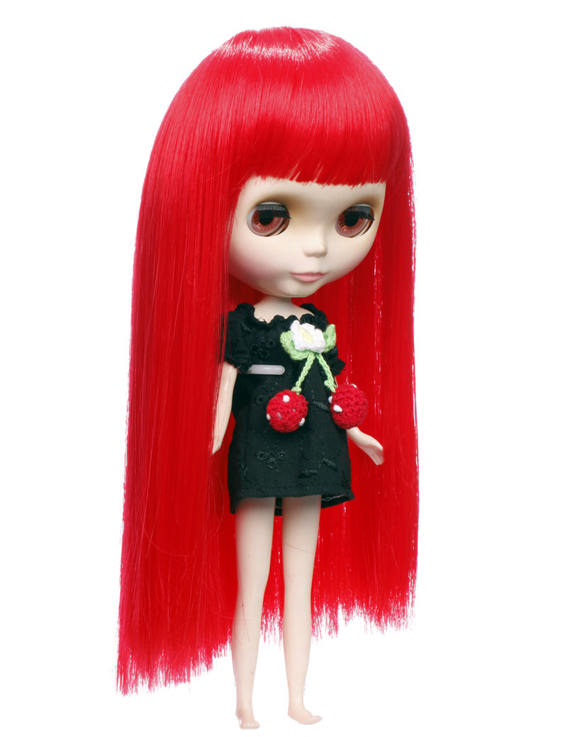 シンプルで光沢のある長いまっすぐなスタイルの人形のウィッグ B-109、整った前髪で額を覆っています