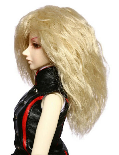 ふんわりしたカールでボリューム満点！ミディアムスタイルです♪カラー一つで雰囲気が全く別物に！W-616