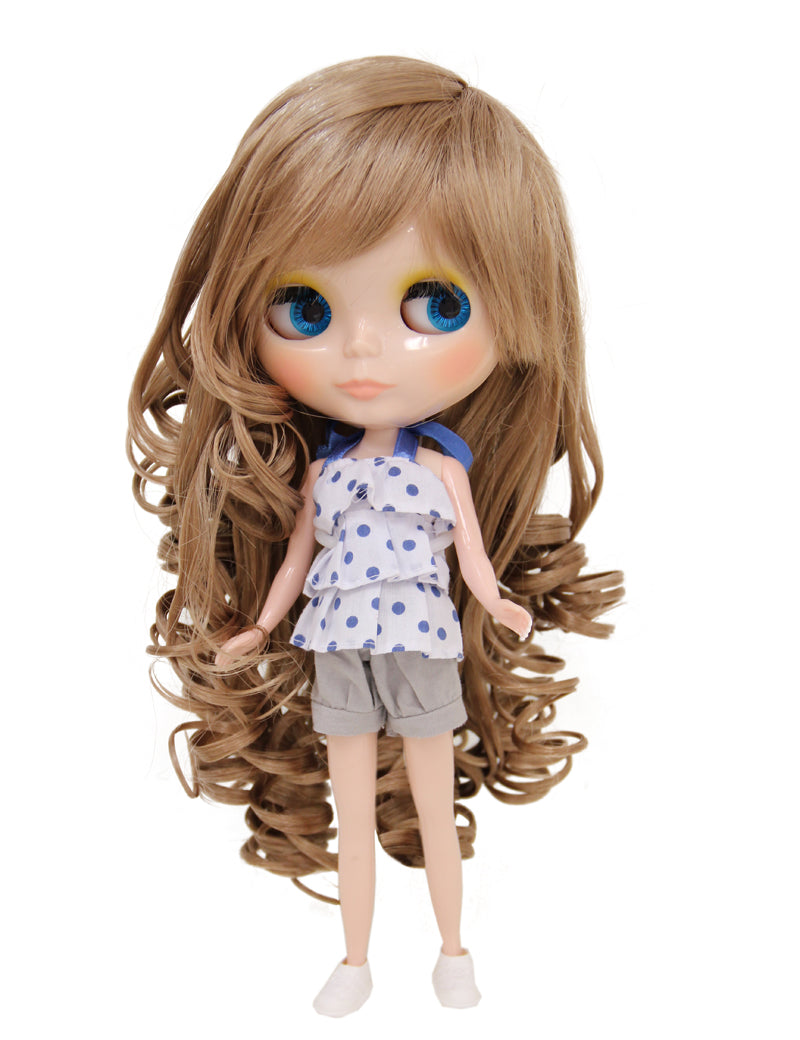 ロングカールヘアスタイルのドールウィッグ B-160 ワンダーランド ドールのルックを向上させるガイド